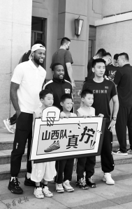 点击放大