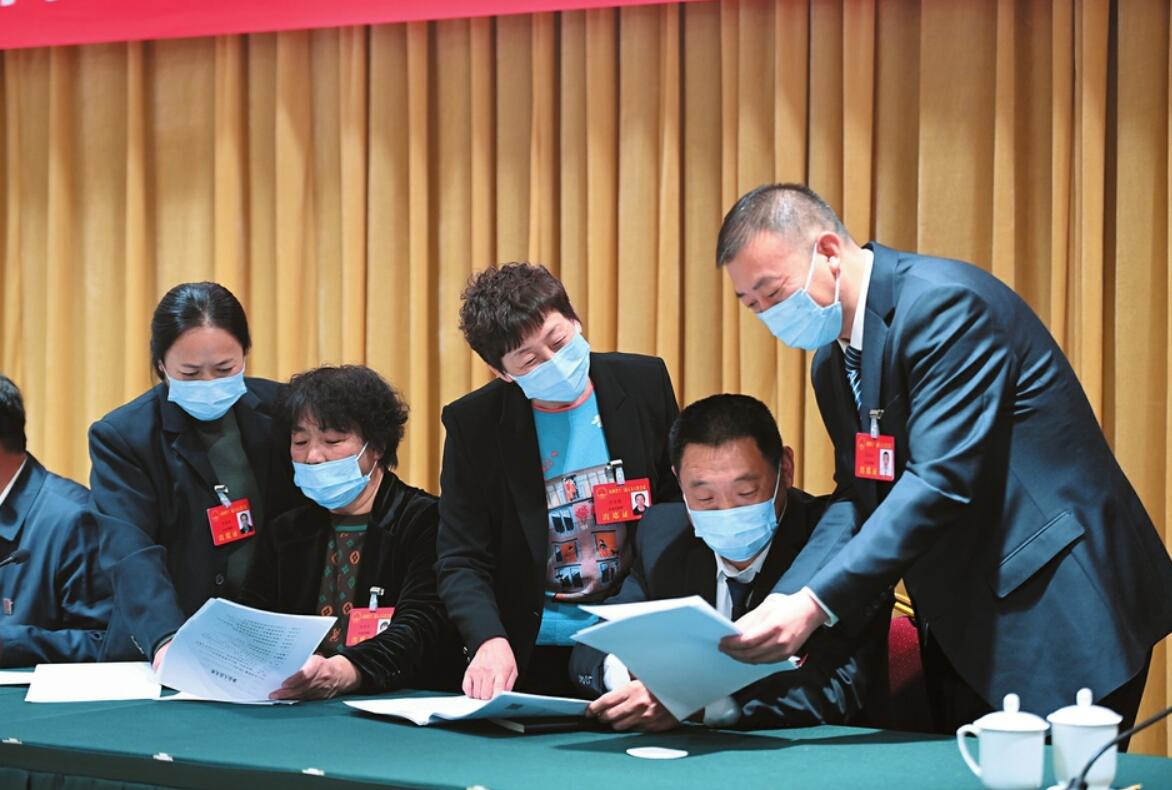 山西省社会各界热议政府工作报告:勇蹚新路 奋力前行